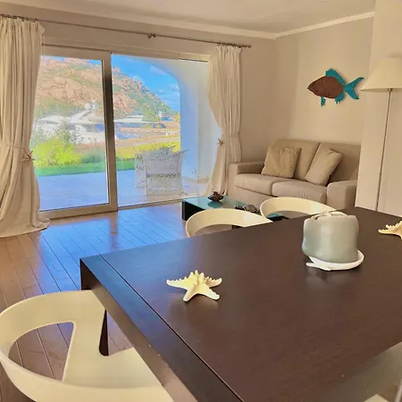 Poltu Quatu House Порто-Черво